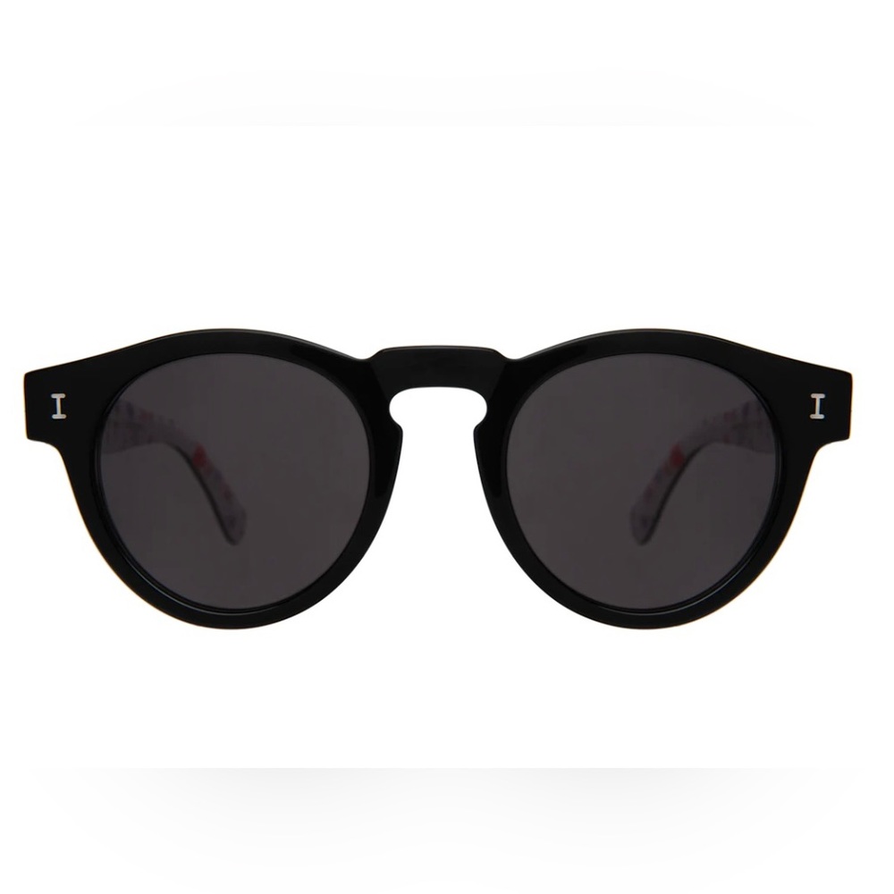 illesteva x Gray Malin sunglasses.